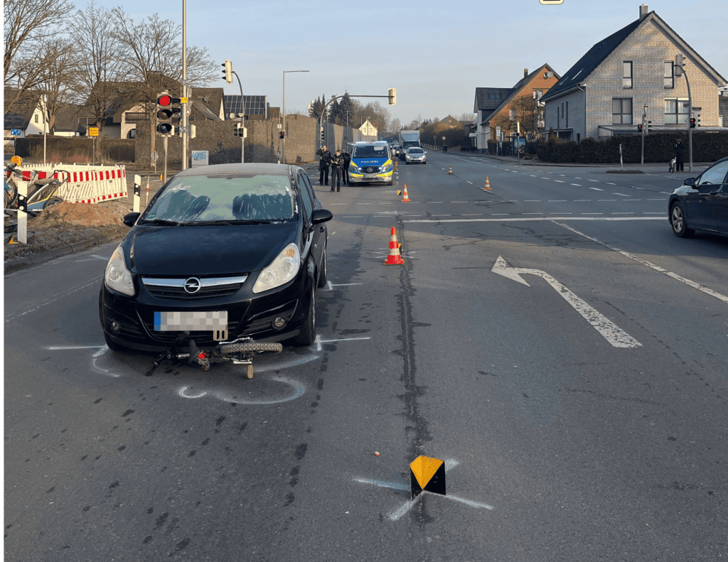 Vereiste Frontscheibe: Kind wird angefahren!